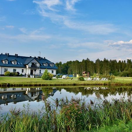Dwor Nad Bugiem Hotel Majdan Stulenski Exterior photo
